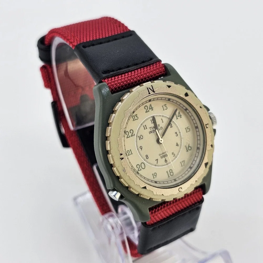 VTG Timex Field Men's Watch 38MM Cream Dial New Red Canvas Bands New Battery